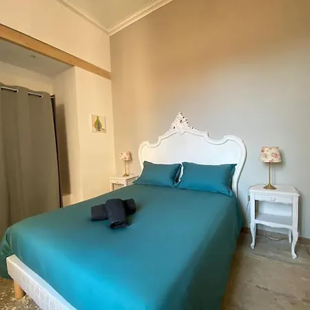Apartment L'occithalie Ecusson 2 72m2