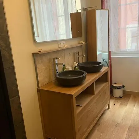 Apartment L'occithalie Ecusson 2 72m2
